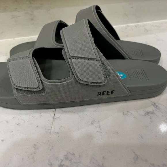 Reef Black Slide Sandals - Picture 3 of 10